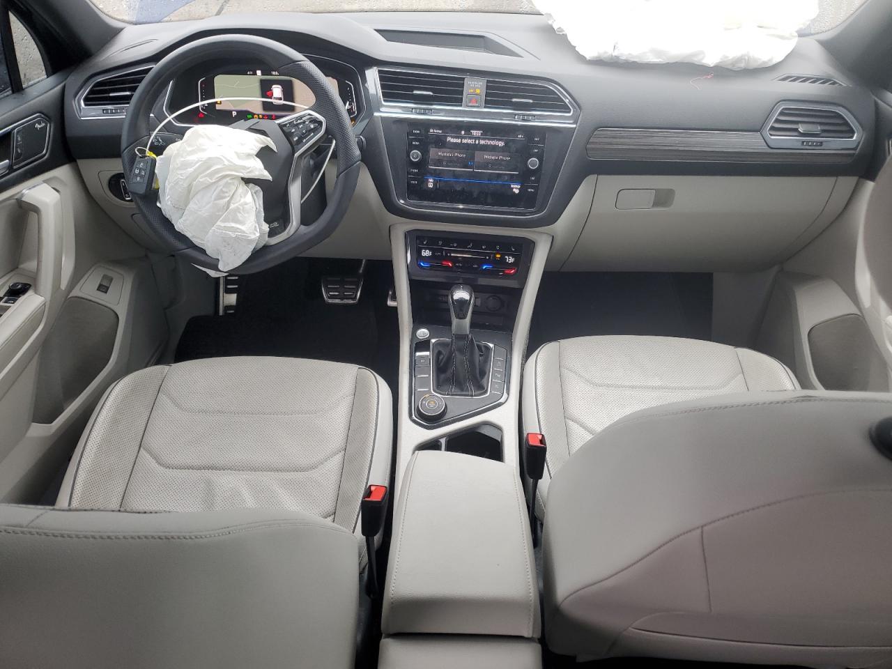 VOLKSWAGEN TIGUAN SEL R-LINE