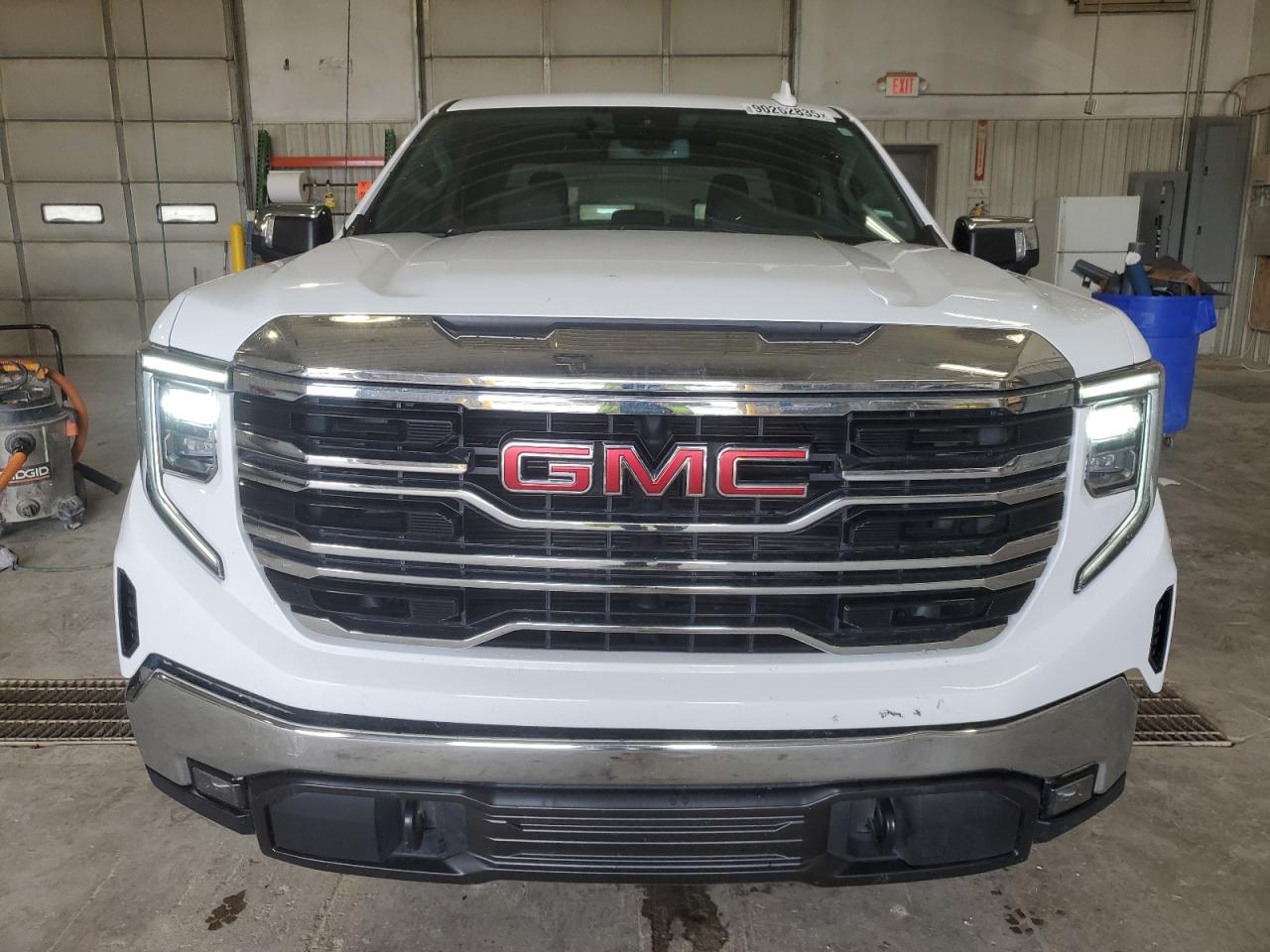 GMC SIERRA K1500 SLT