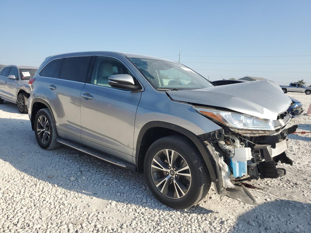 TOYOTA HIGHLANDER LE