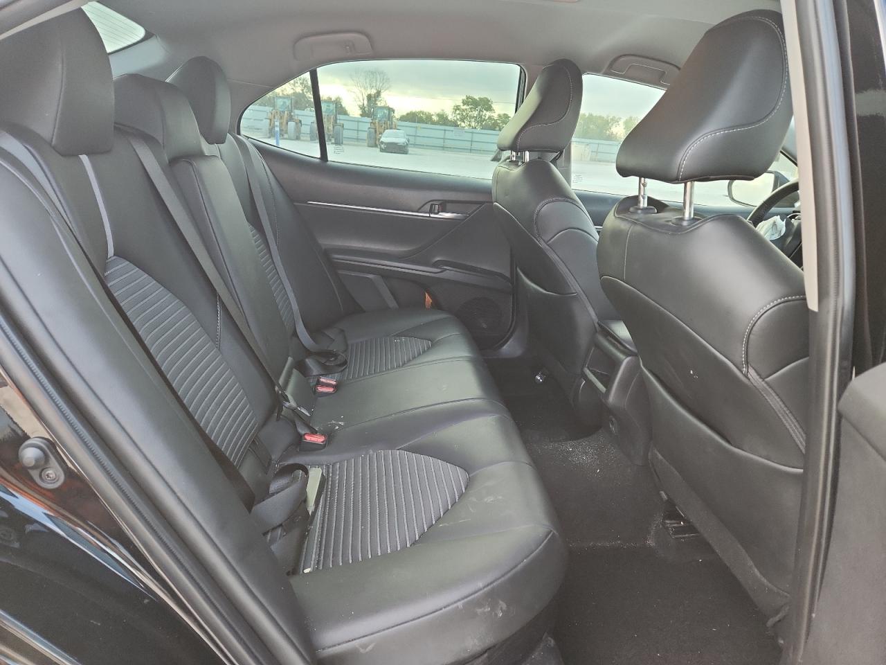 TOYOTA CAMRY SE NIGHT SHADE