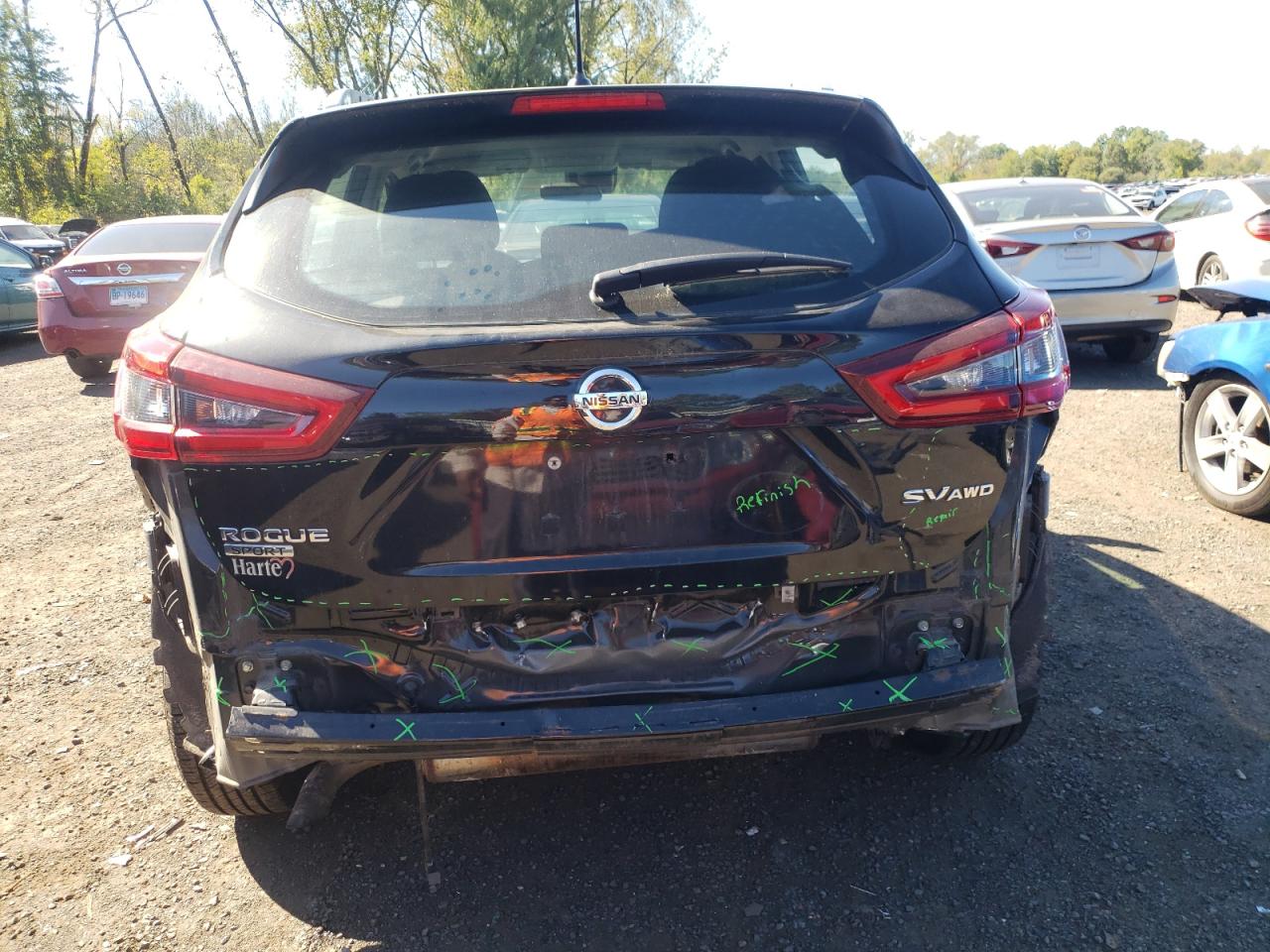 NISSAN ROGUE SPORT S