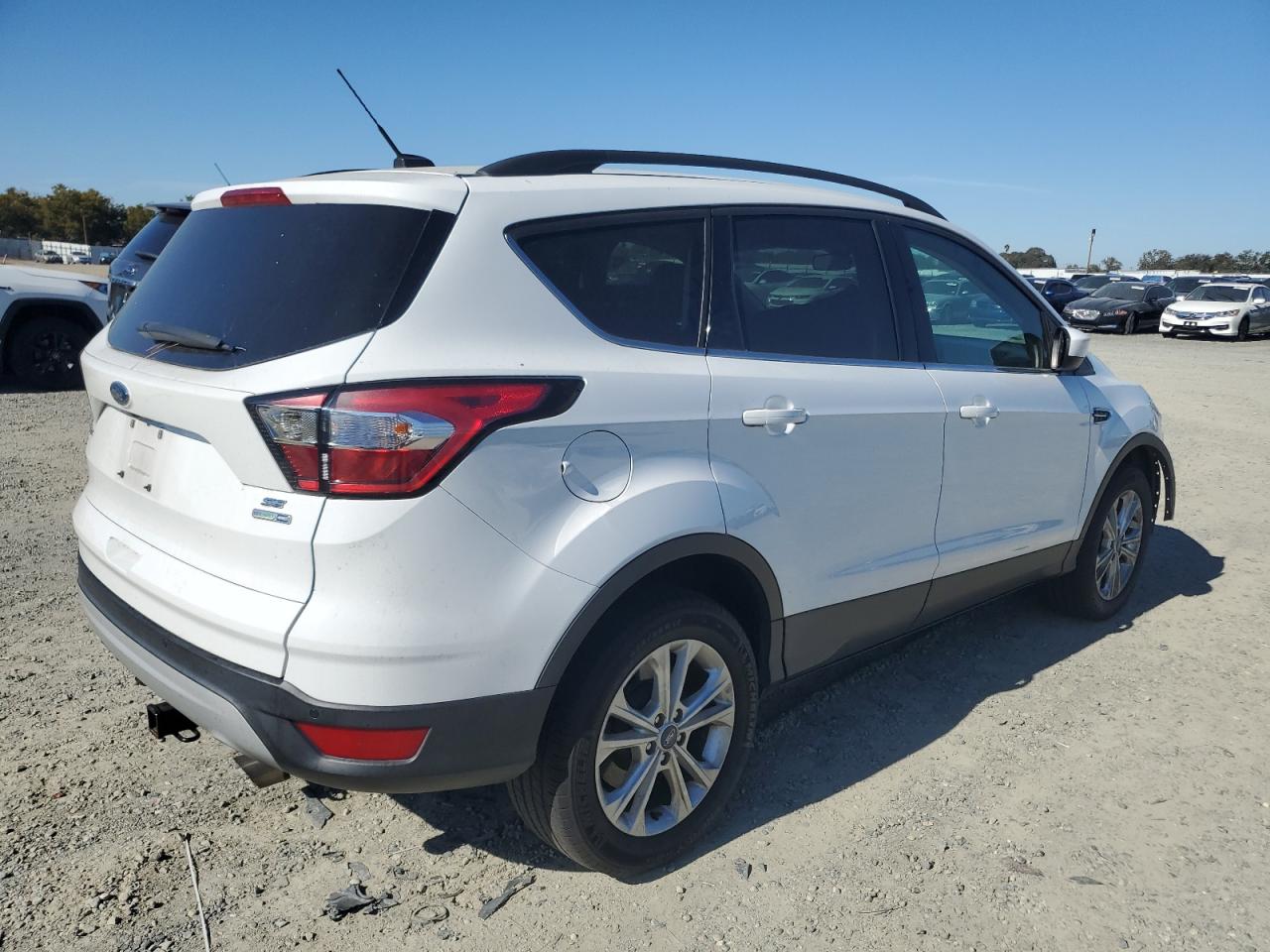 FORD ESCAPE SE