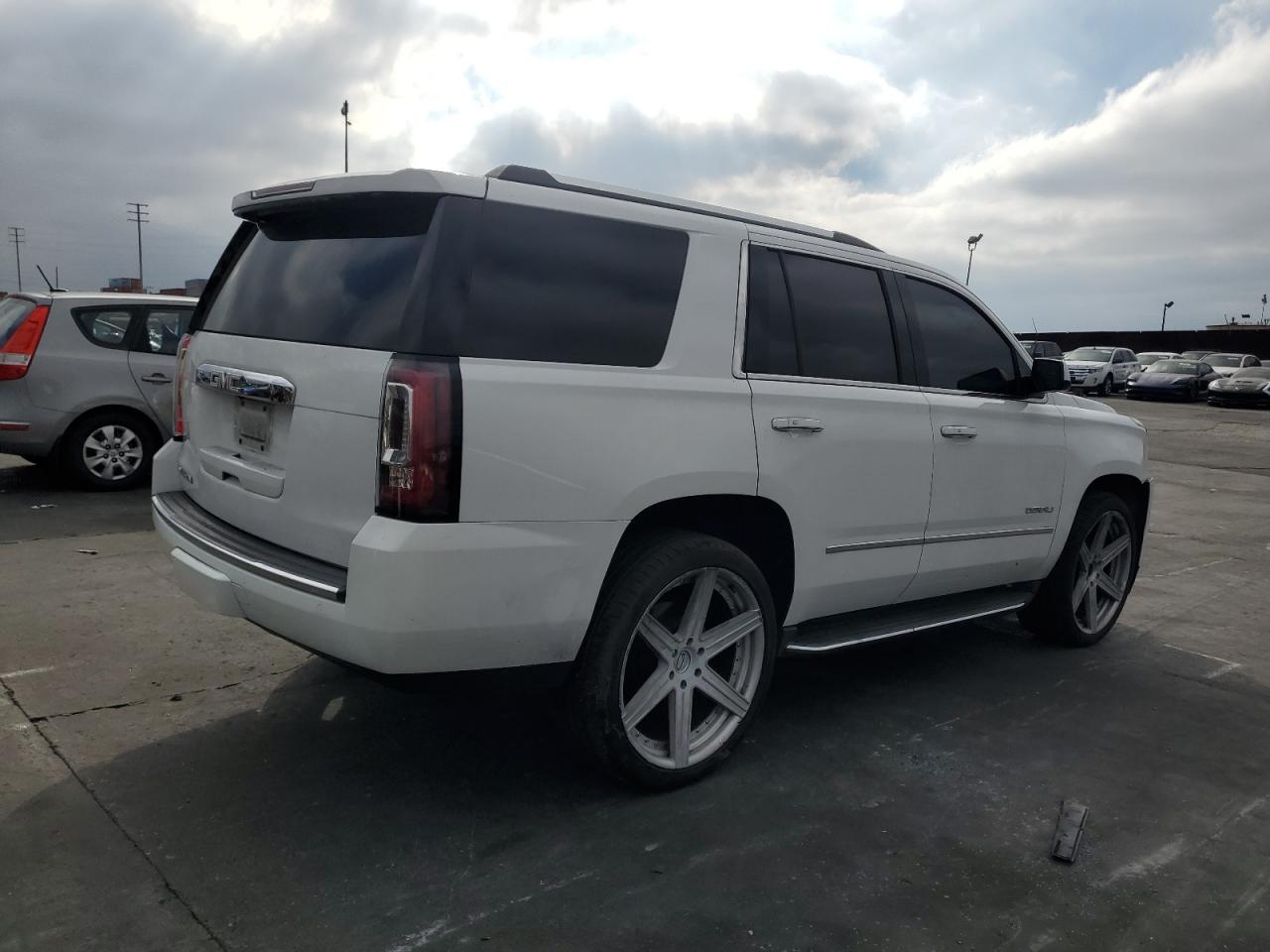 GMC YUKON DENALI