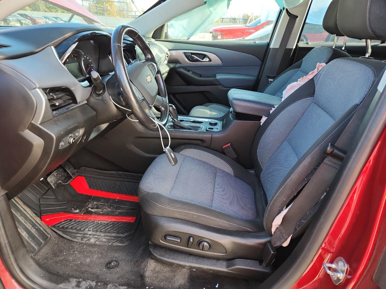 CHEVROLET TRAVERSE LT