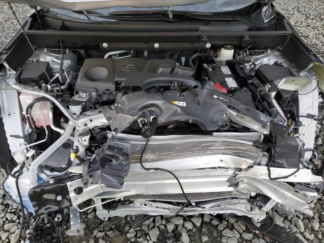 2025 TOYOTA RAV4 XLE #3303648934