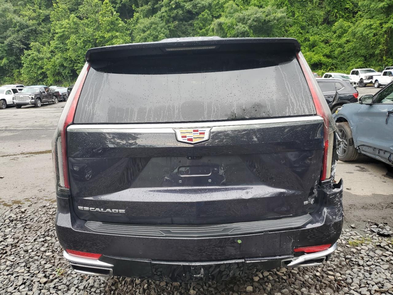 CADILLAC ESCALADE PREMIUM LUXURY