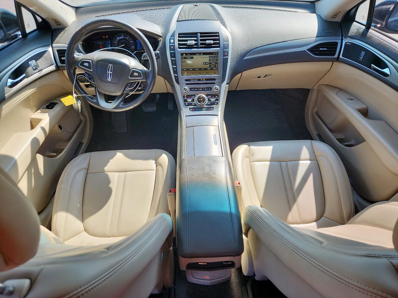 LINCOLN MKZ HYBRID PREMIERE