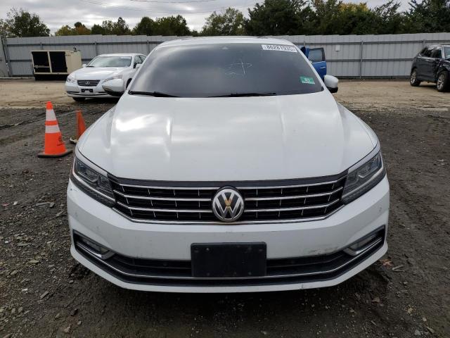 2017 VOLKSWAGEN PASSAT SEL 1VWCT7A33HC057841