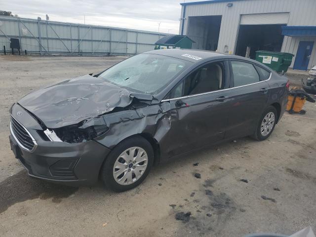 FORD FUSION S