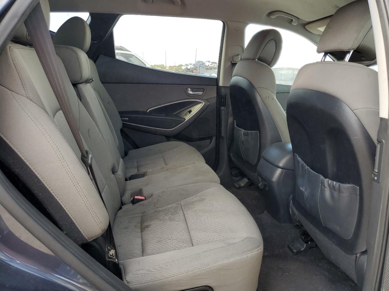 Lot #3302831902 2015 HYUNDAI SANTA FE S