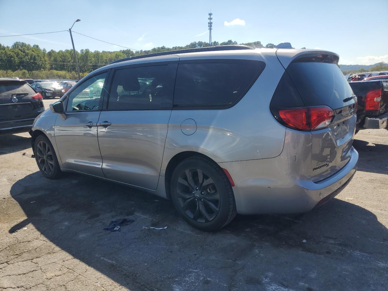 CHRYSLER PACIFICA TOURING L