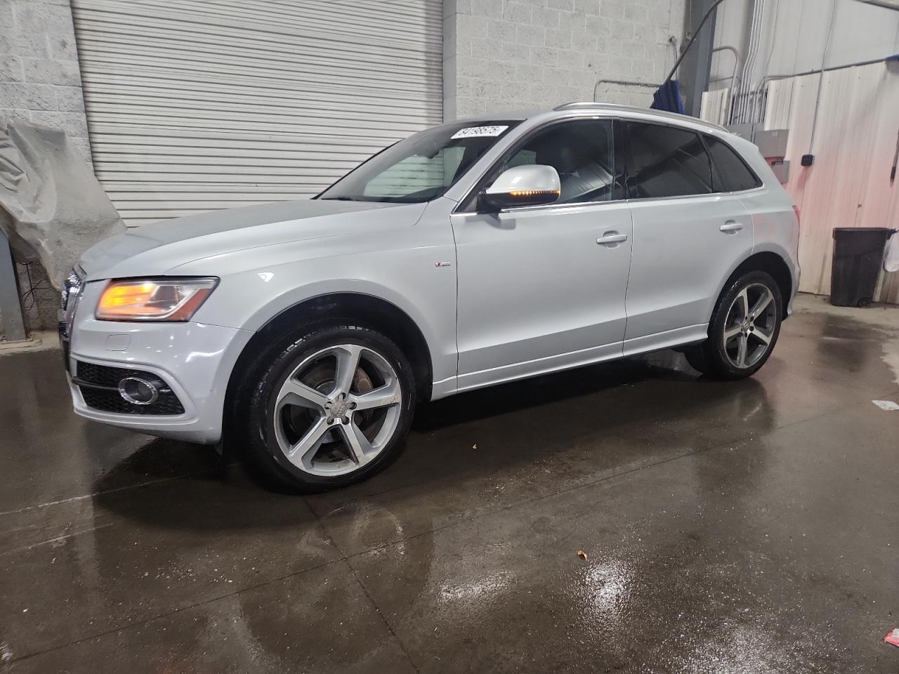 AUDI Q5 PREMIUM PLUS