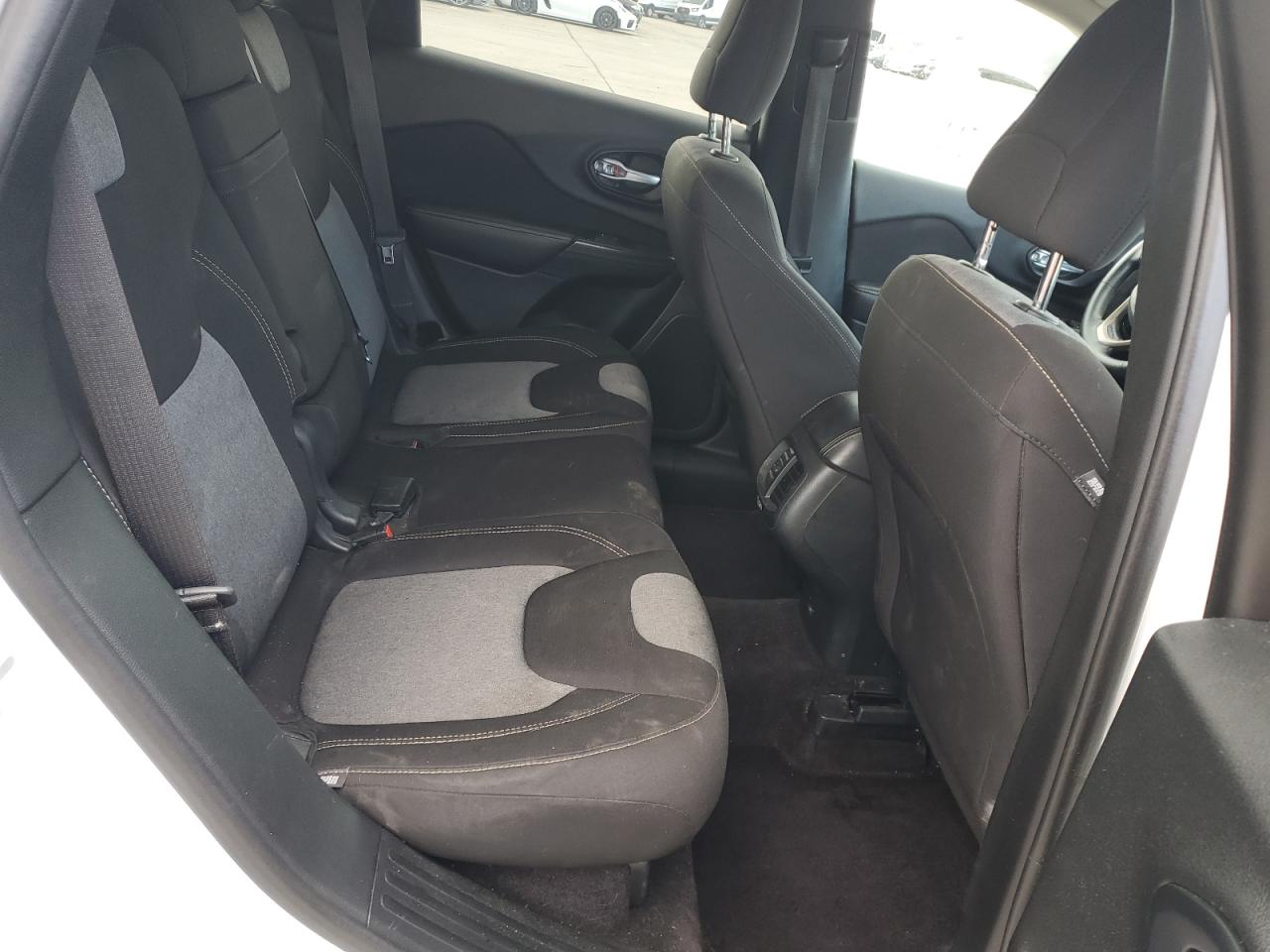 JEEP GRAND CHEROKEE SPORT