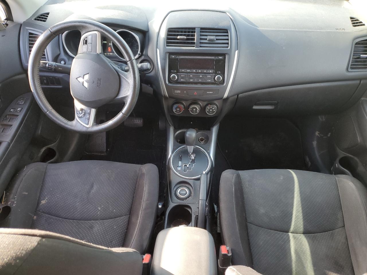 MITSUBISHI OUTLANDER ES