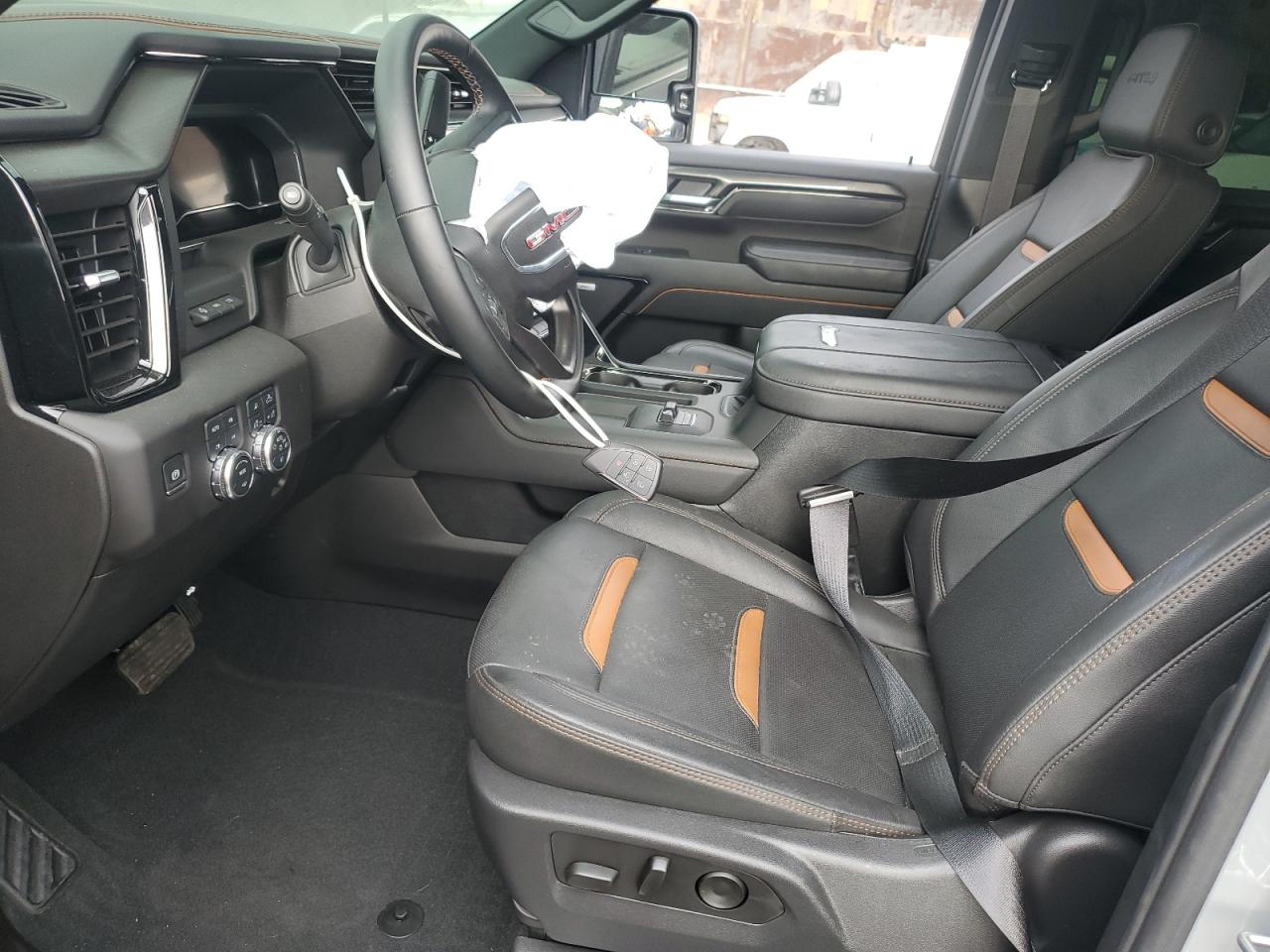 GMC SIERRA K2500 AT4