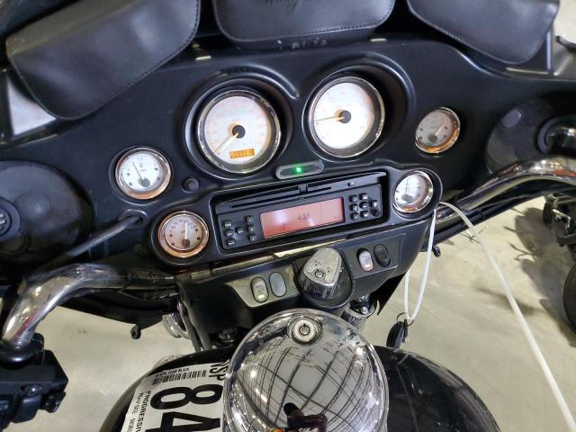 2010 HARLEY-DAVIDSON FLHX #3283808459