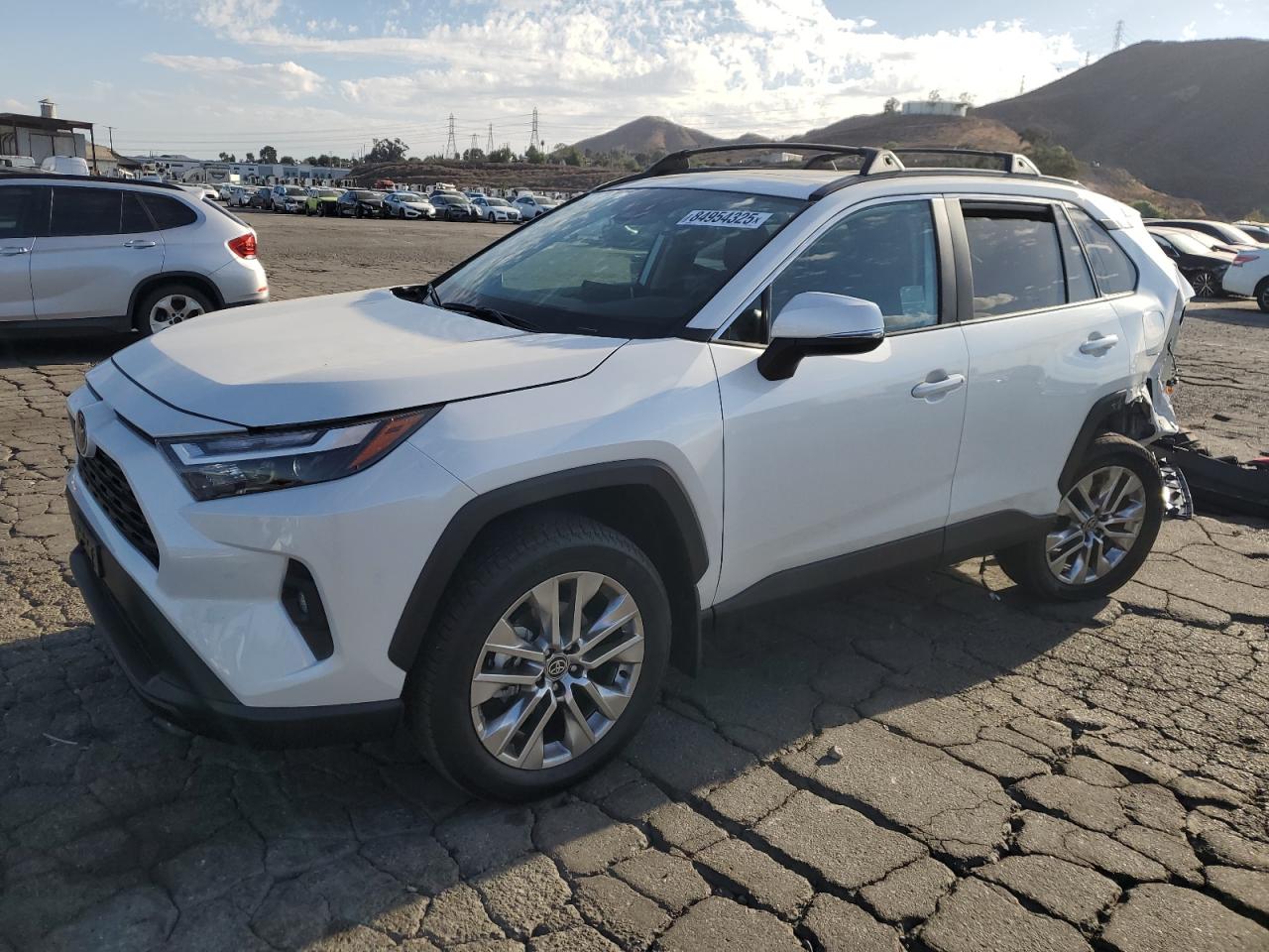 TOYOTA RAV4 XLE PREMIUM