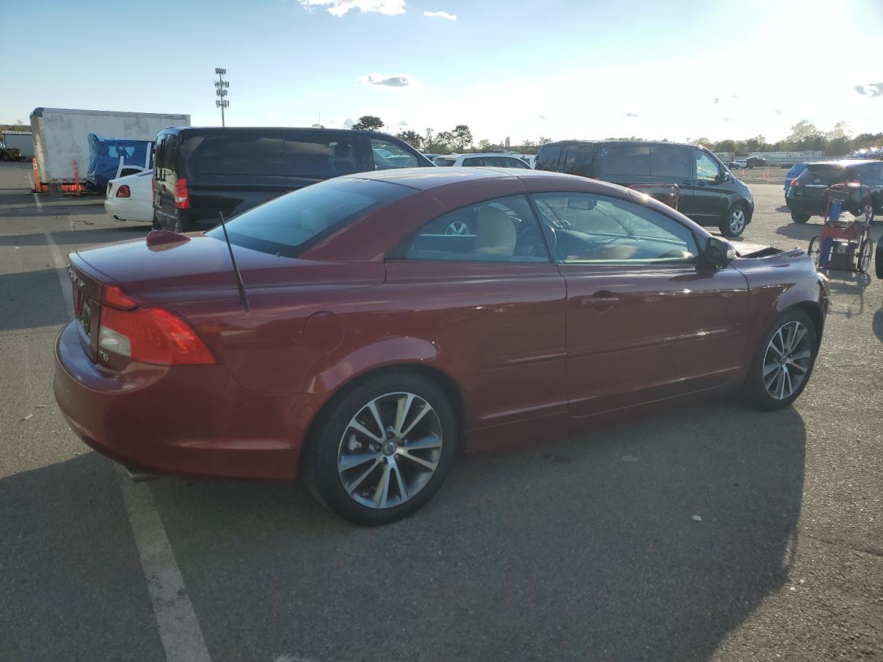 VOLVO C70 T5