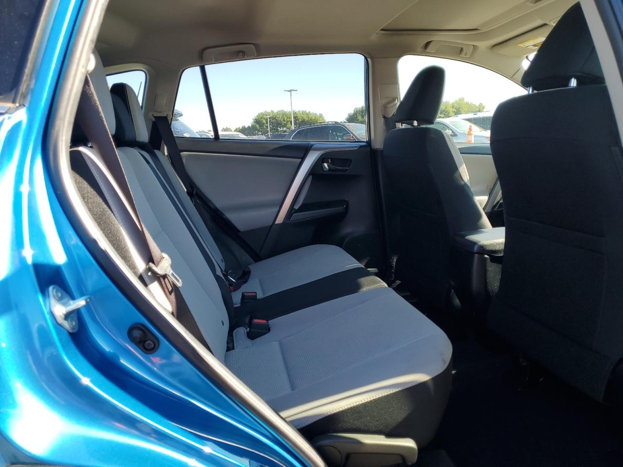 Lot #3302761346 2017 TOYOTA RAV4 XLE