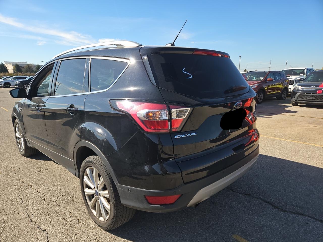 FORD ESCAPE TITANIUM