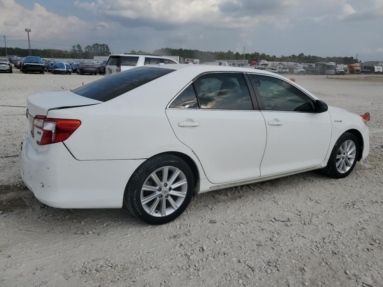 TOYOTA CAMRY HYBRID