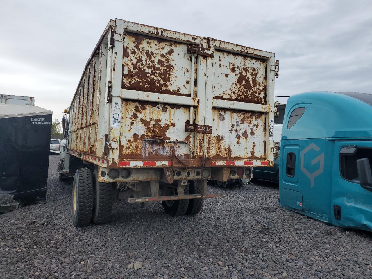 Lot #3277080177 2011 INTERNATIONAL 7000 7400