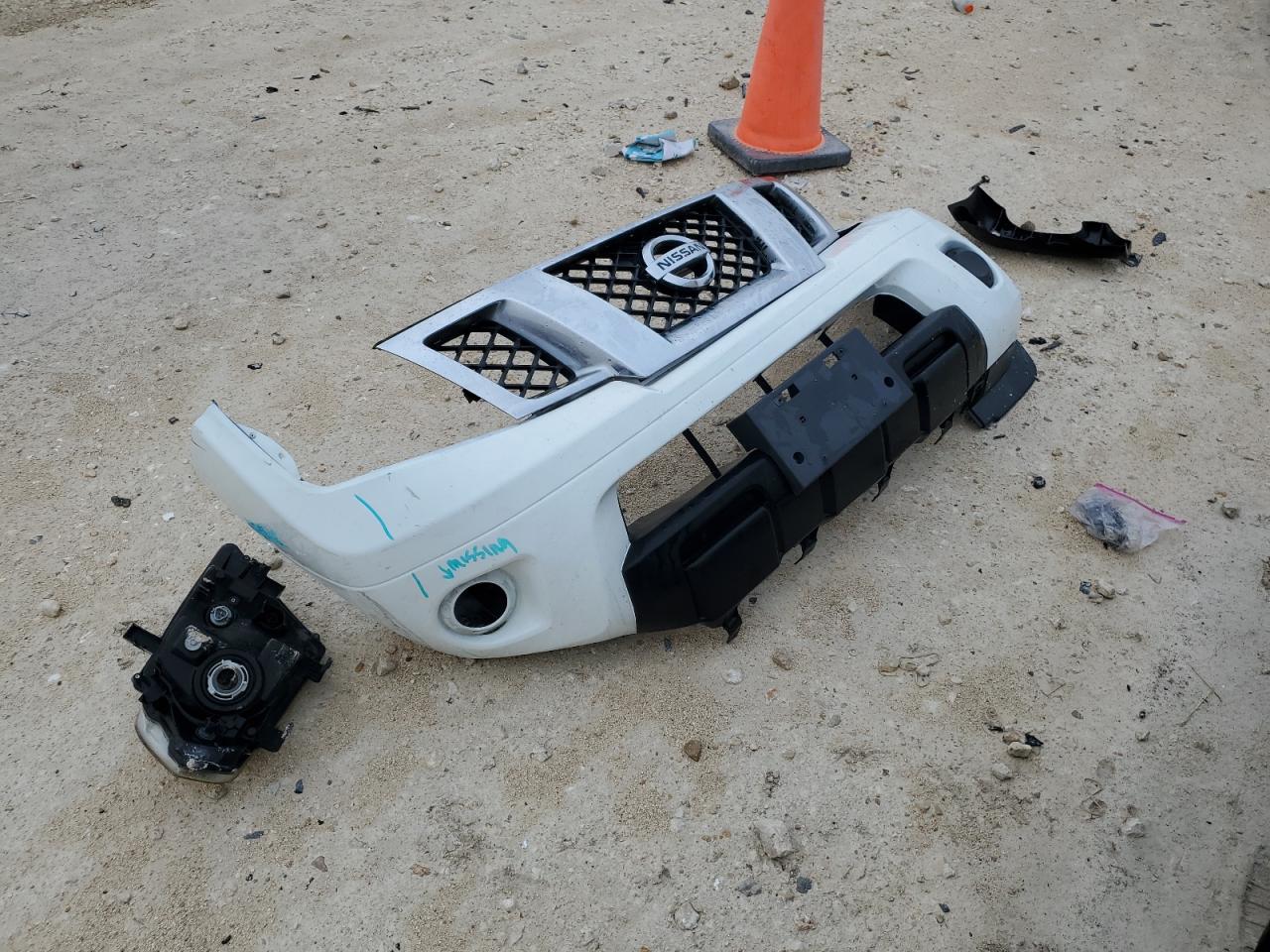 Lot #3317185134 2014 NISSAN FRONTIER S