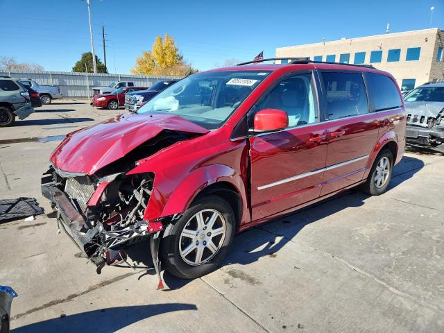 Global Auto Auctions: 2010 CHRYSLER TOWN & COU