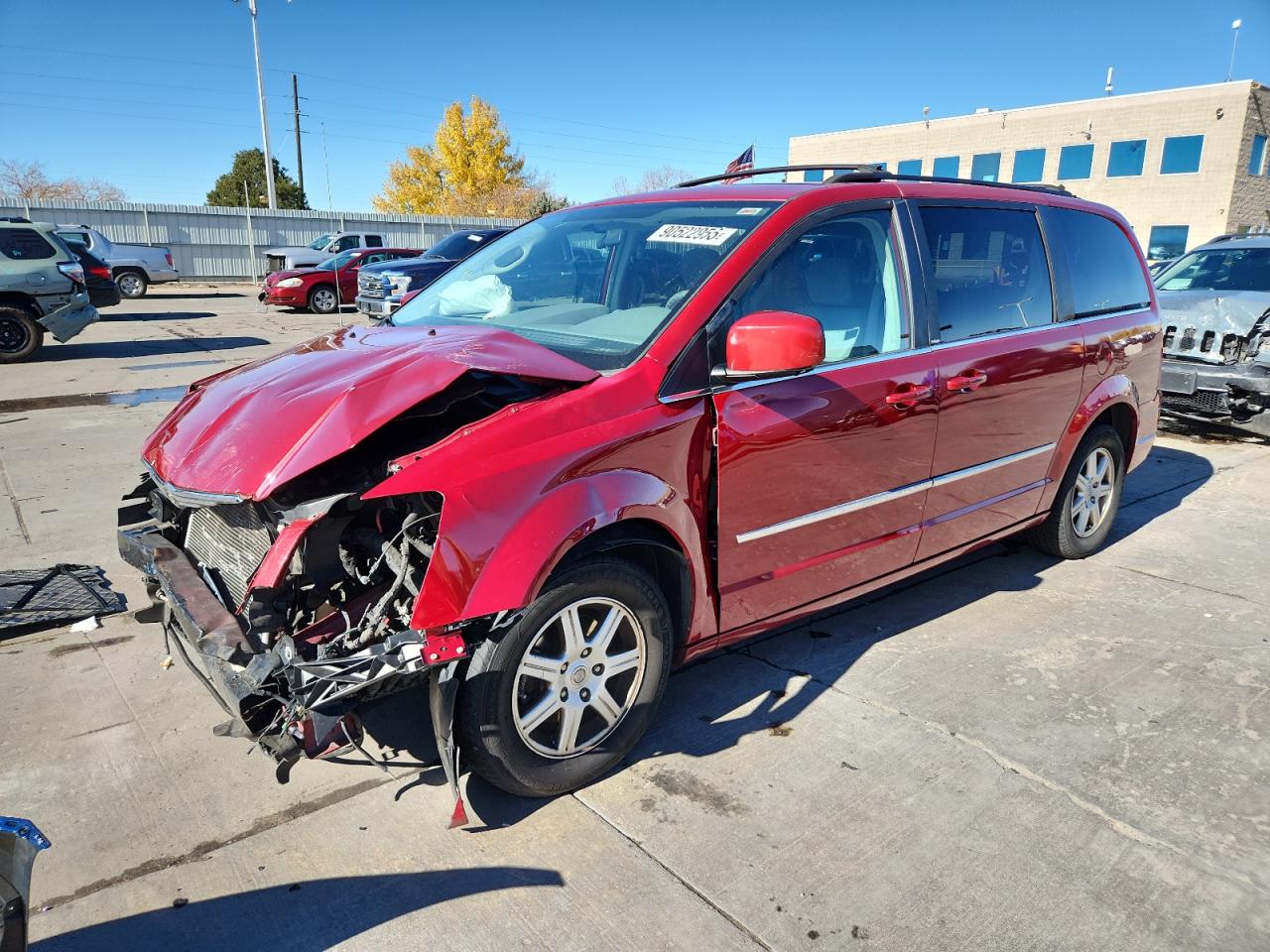 CHRYSLER TOWN & COUNTRY TOURING