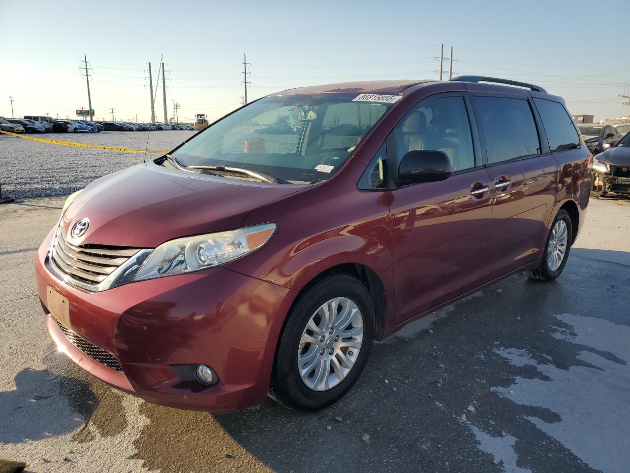 TOYOTA SIENNA XLE