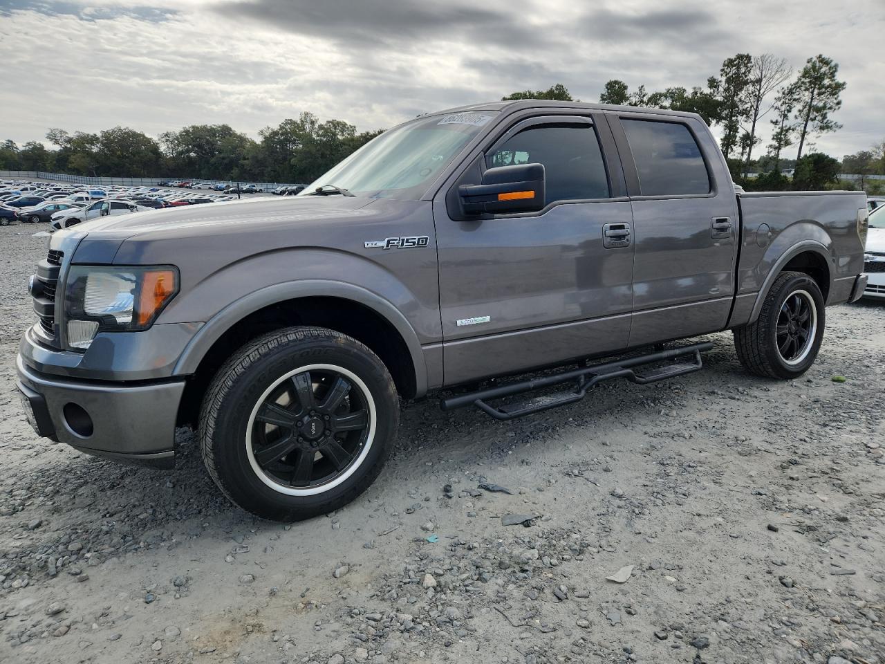 FORD F-150 SUPERCREW