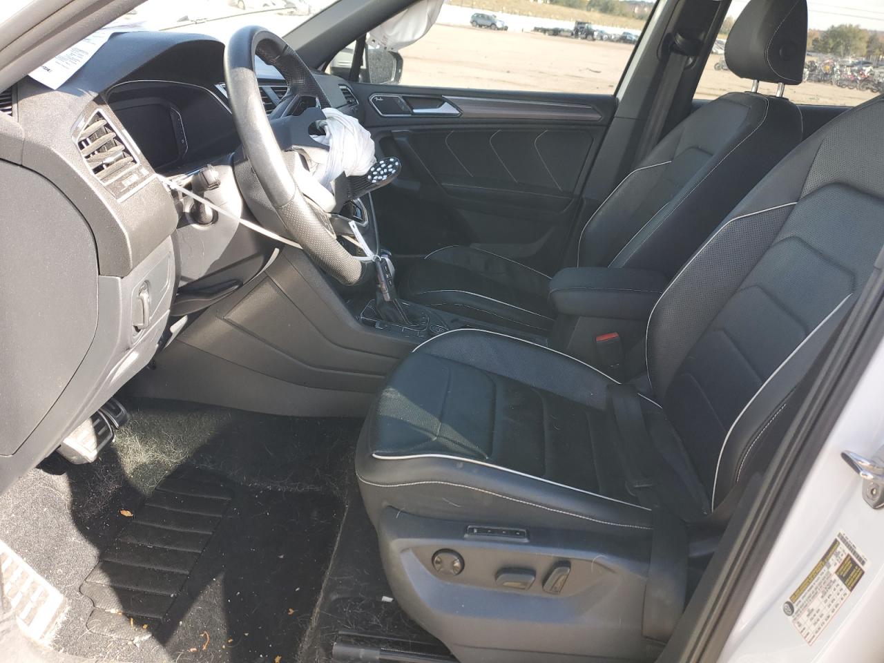 VOLKSWAGEN TIGUAN SEL R-LINE BLACK