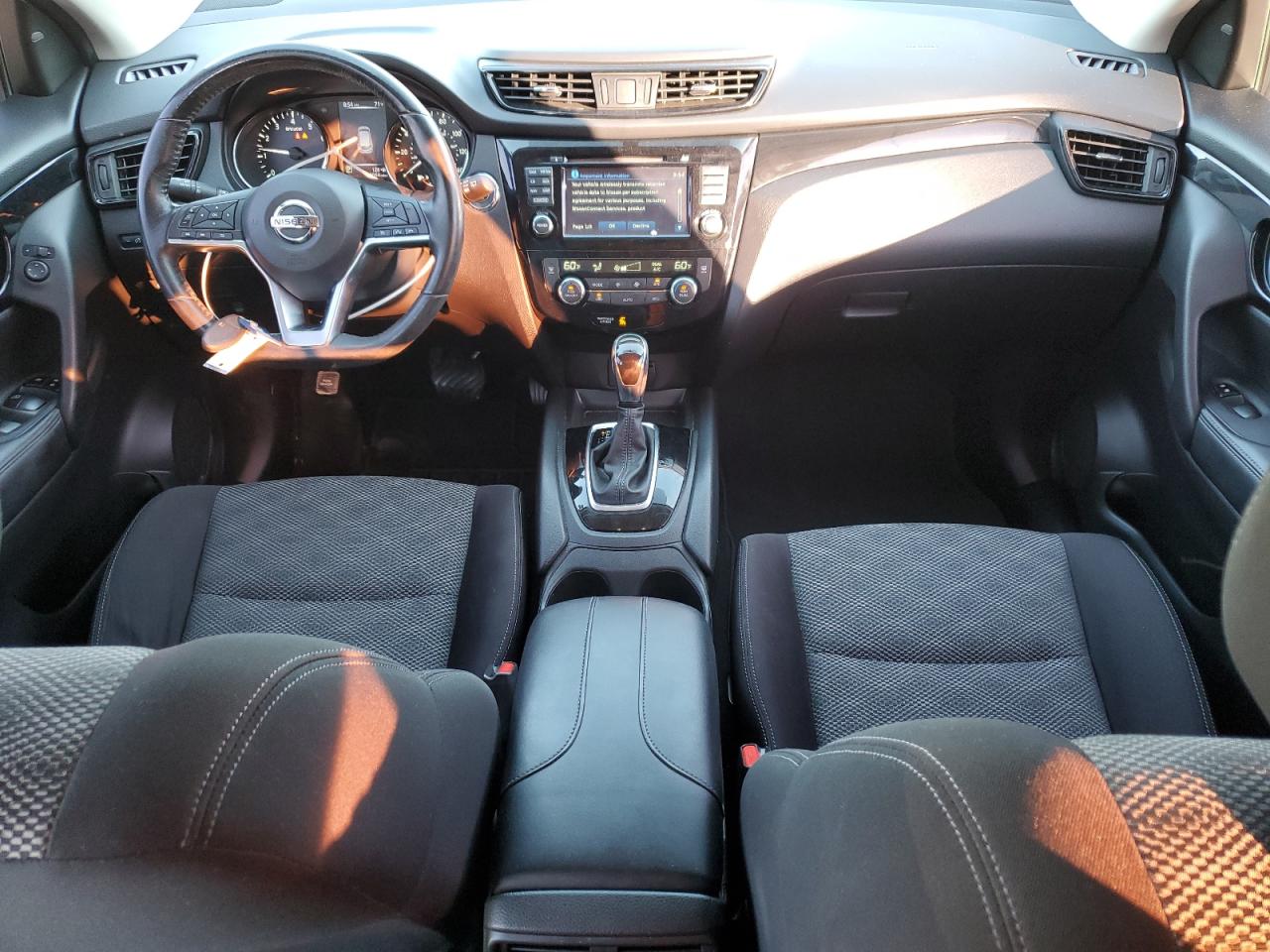 NISSAN ROGUE SPORT S