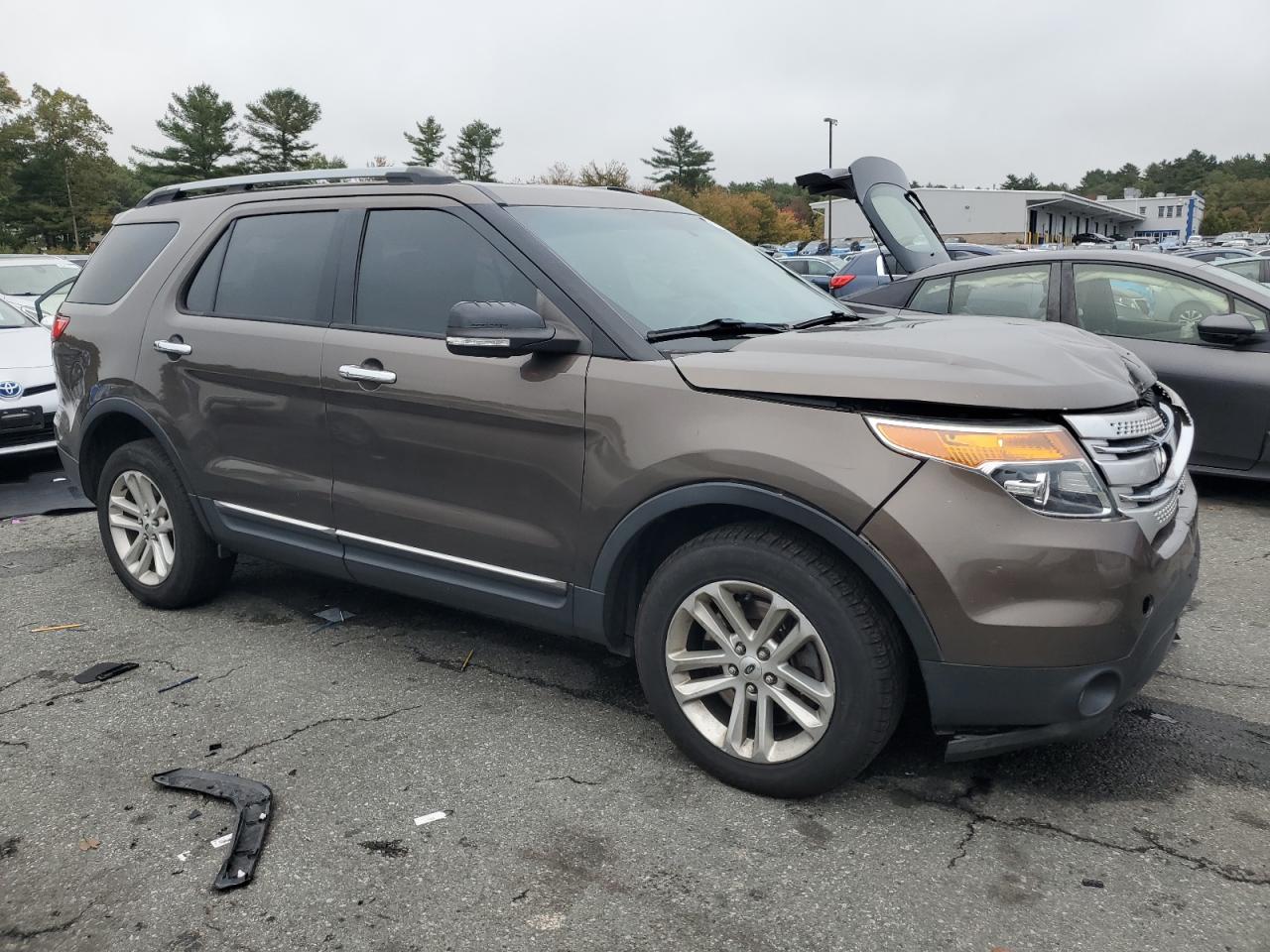 FORD EXPLORER XLT