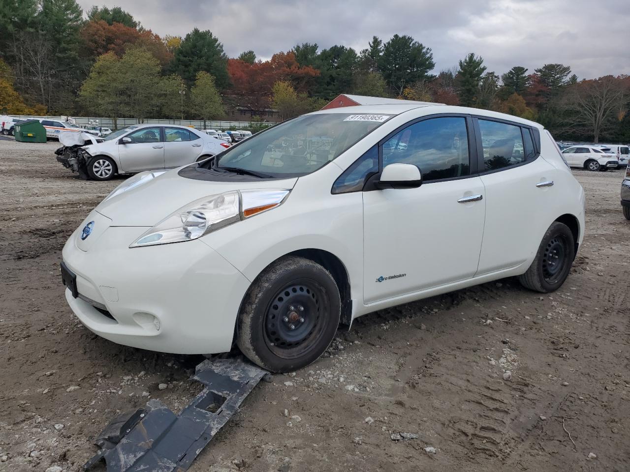 NISSAN LEAF S