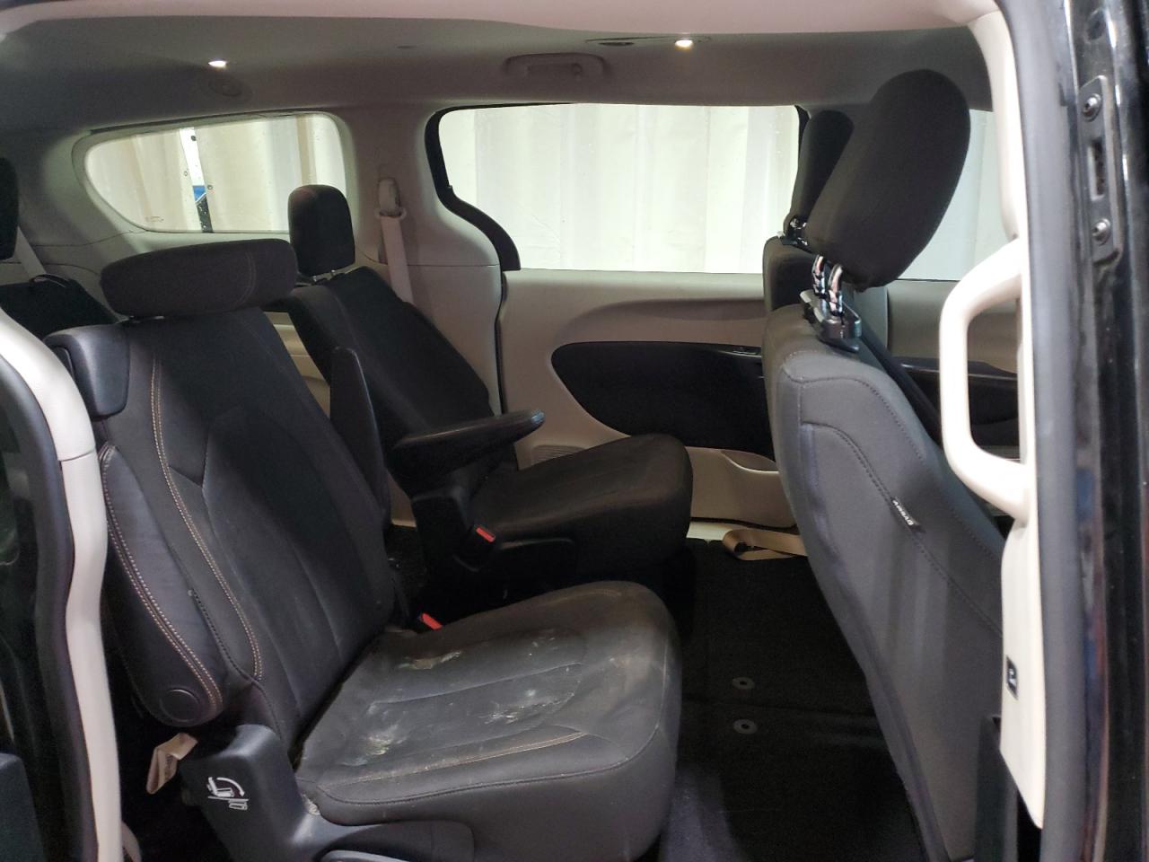 CHRYSLER PACIFICA TOURING