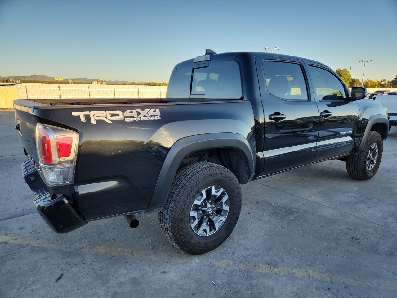 TOYOTA TACOMA DOUBLE CAB