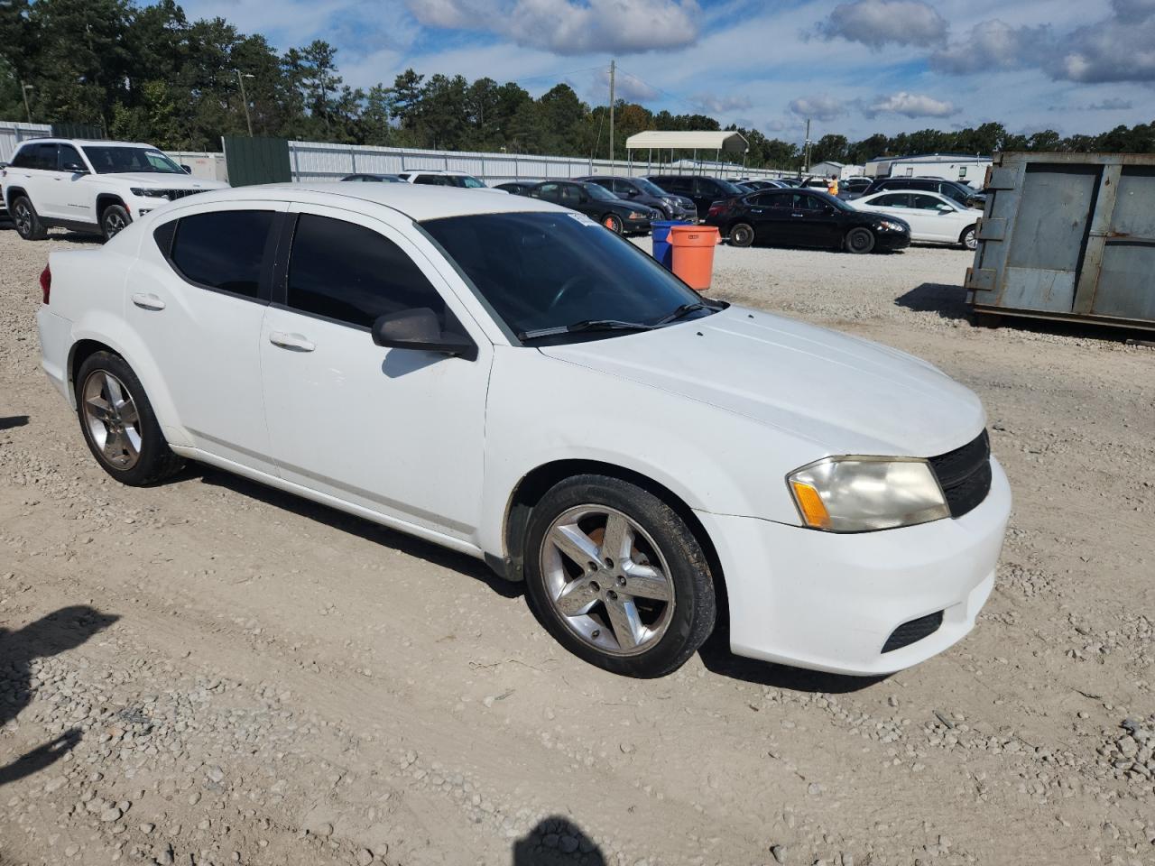DODGE AVENGER SE