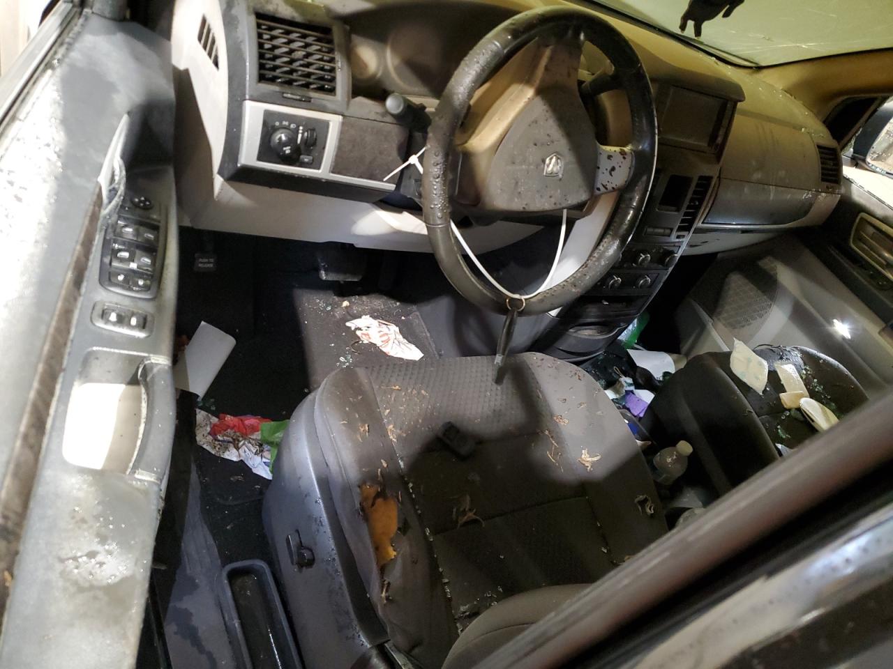 DODGE GRAND CARAVAN CREW