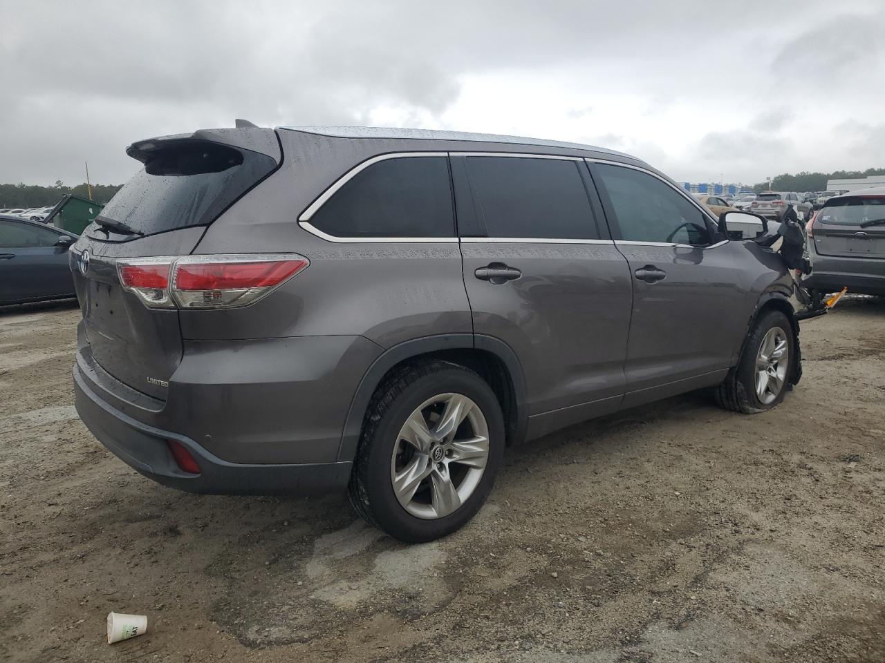 TOYOTA HIGHLANDER LIMITED
