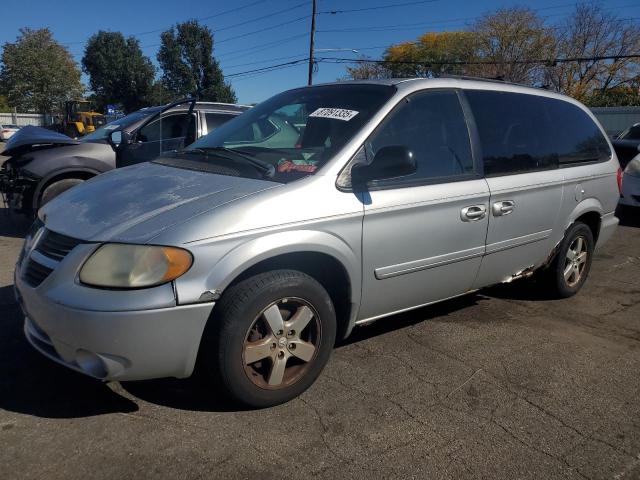 DODGE GRAND CARA