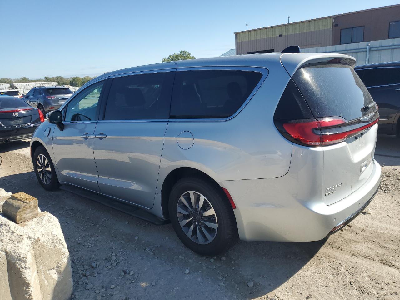 CHRYSLER PACIFICA HYBRID TOURING L