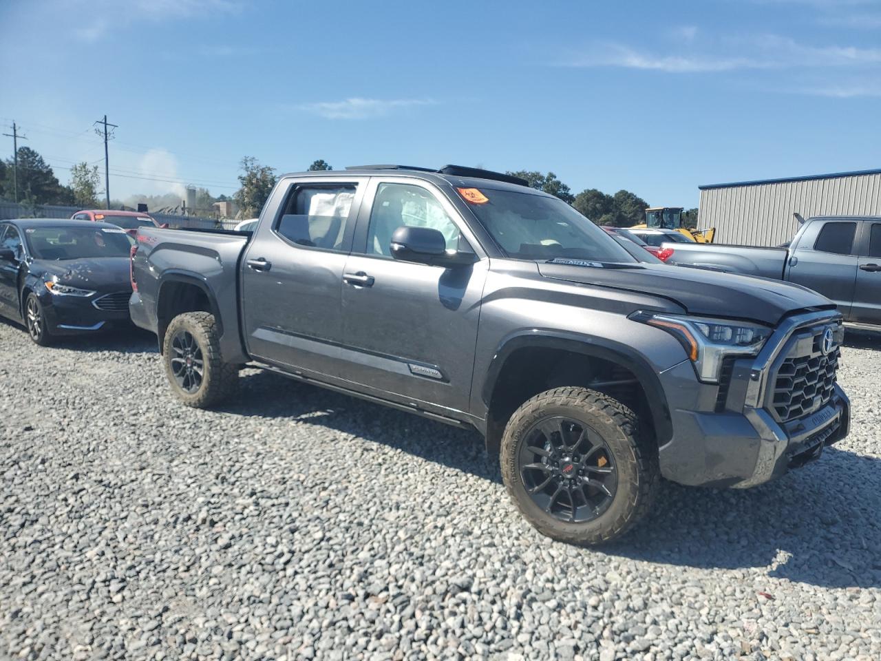 TOYOTA TUNDRA CREWMAX LIMITED