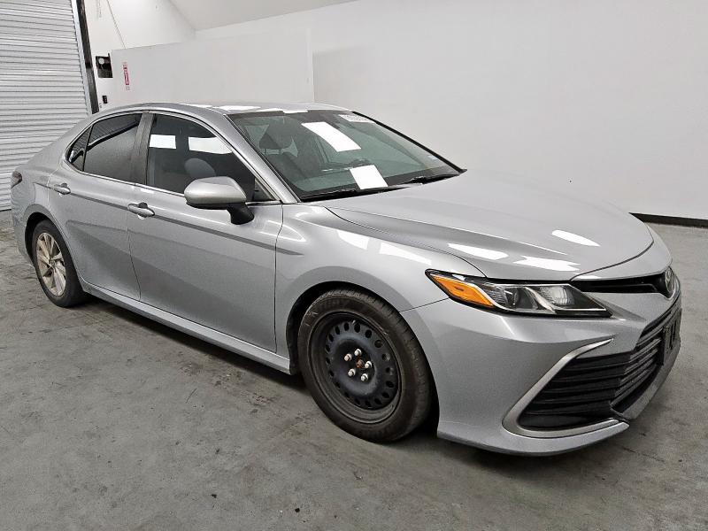 2022 TOYOTA CAMRY LE - 4T1C11AK7NU665263