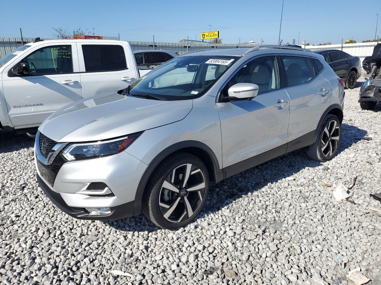 NISSAN ROGUE SPORT S