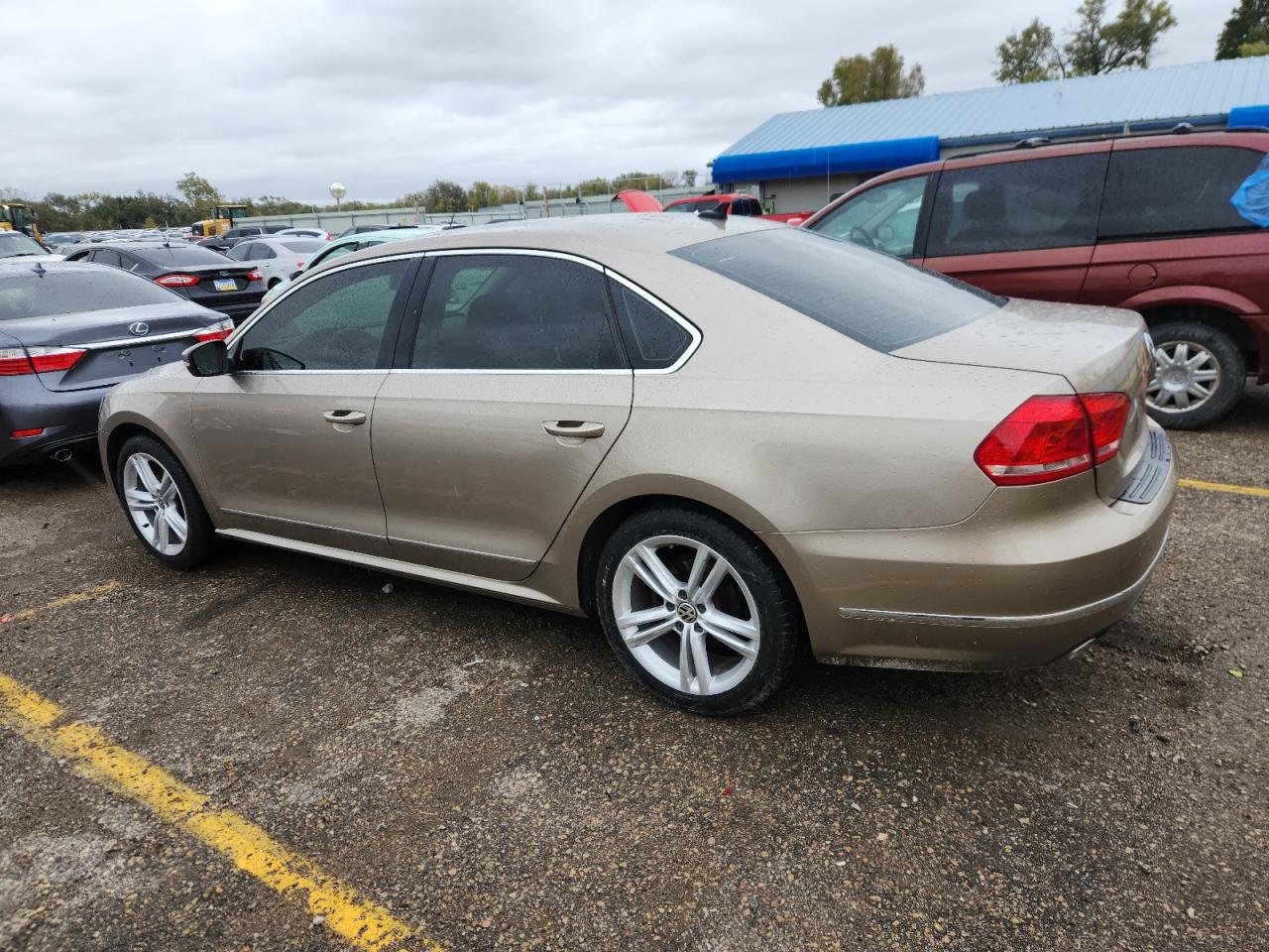 VOLKSWAGEN PASSAT SEL