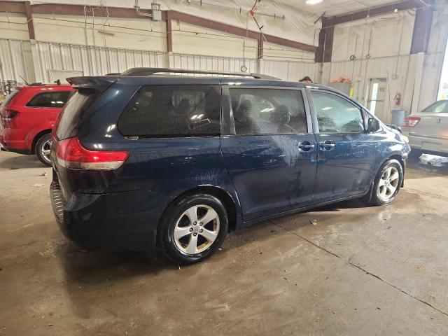 2011 TOYOTA SIENNA LE - 5TDKK3DC0BS054701