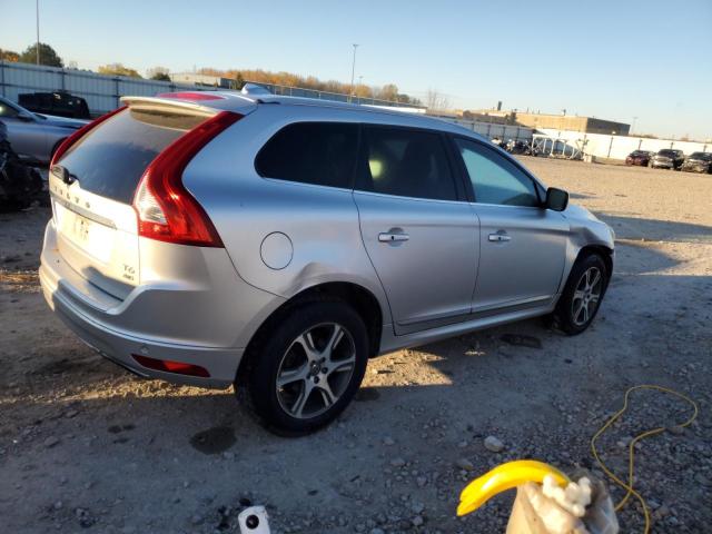 2015 VOLVO XC60 T6 PL - YV4902RM6F2762896