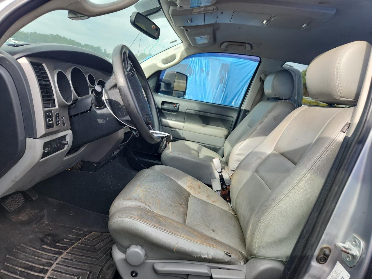 TOYOTA TUNDRA CREWMAX SR5