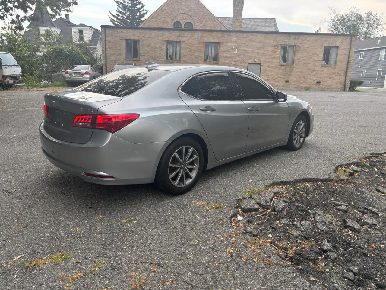 ACURA TLX